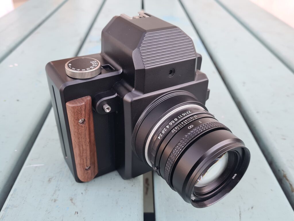 NONS SL660 instant SLR review